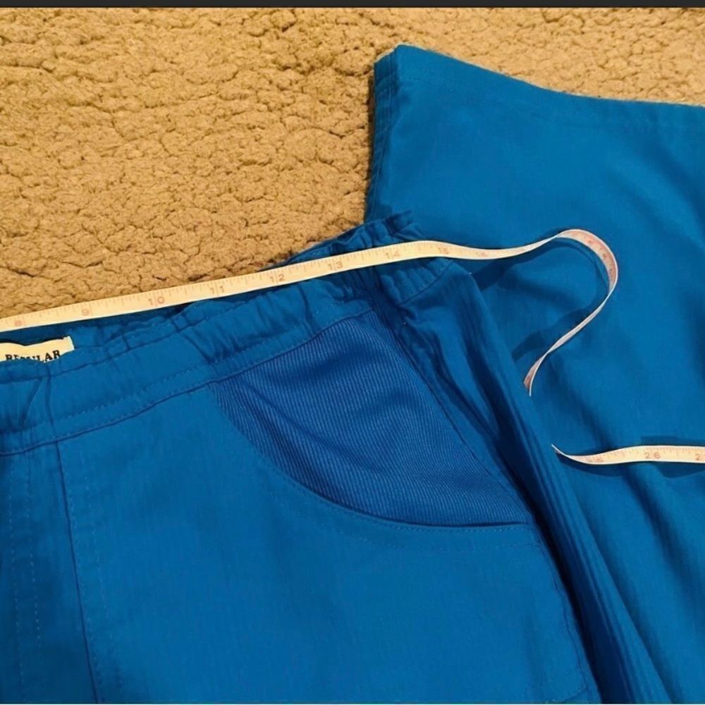 Koi Lite Dobby Scrub Set - Picture 6 of 13